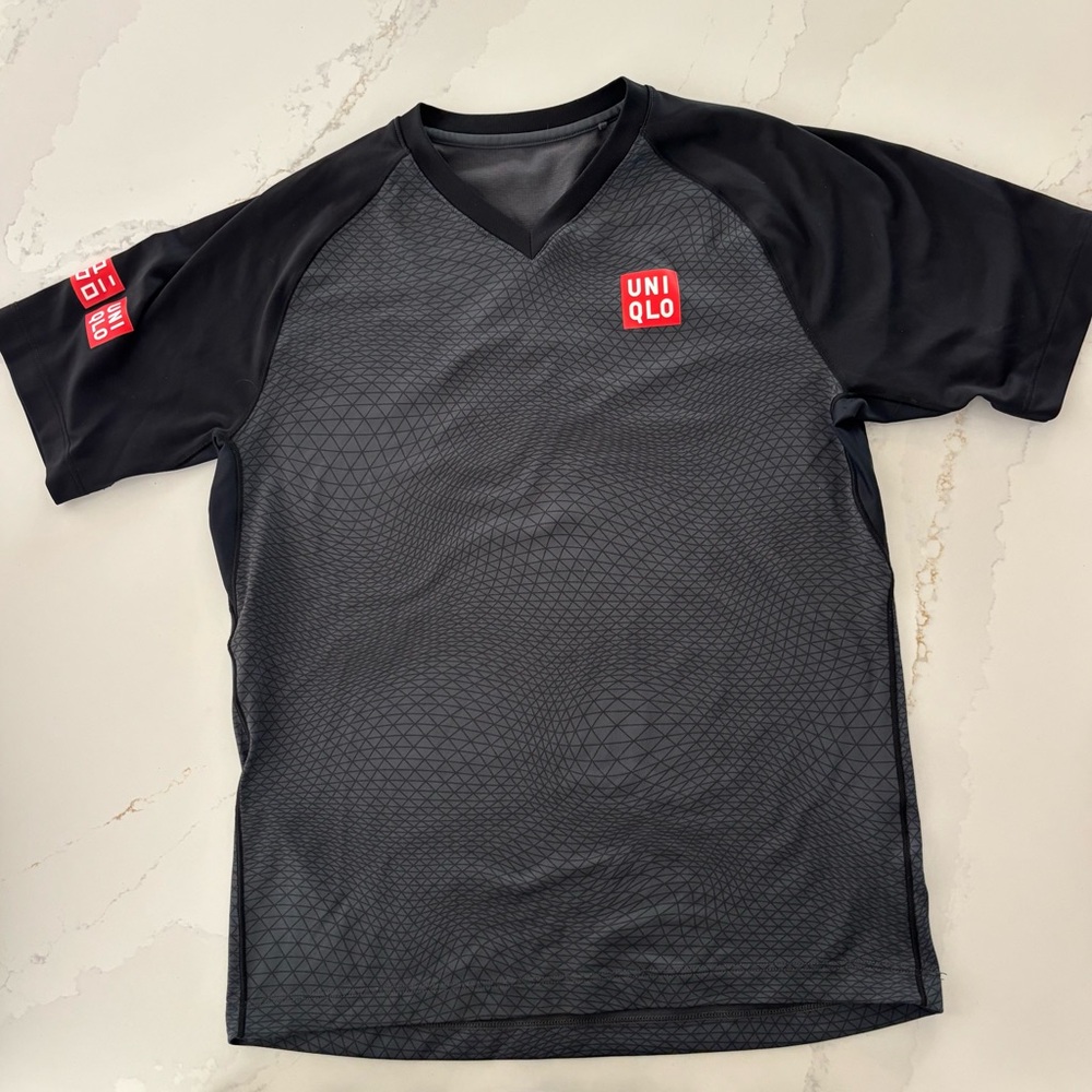 UNIQLO Men's Black FedererTennis T-Shirt